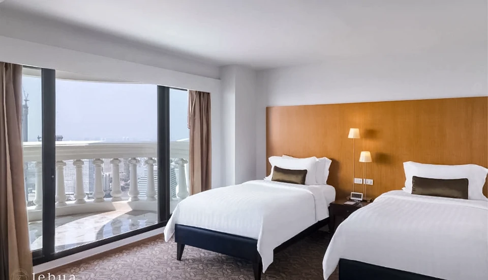 هتل لبوا ات استیت تاور بانکوک